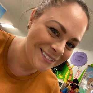 Meet your Posher, Ashly